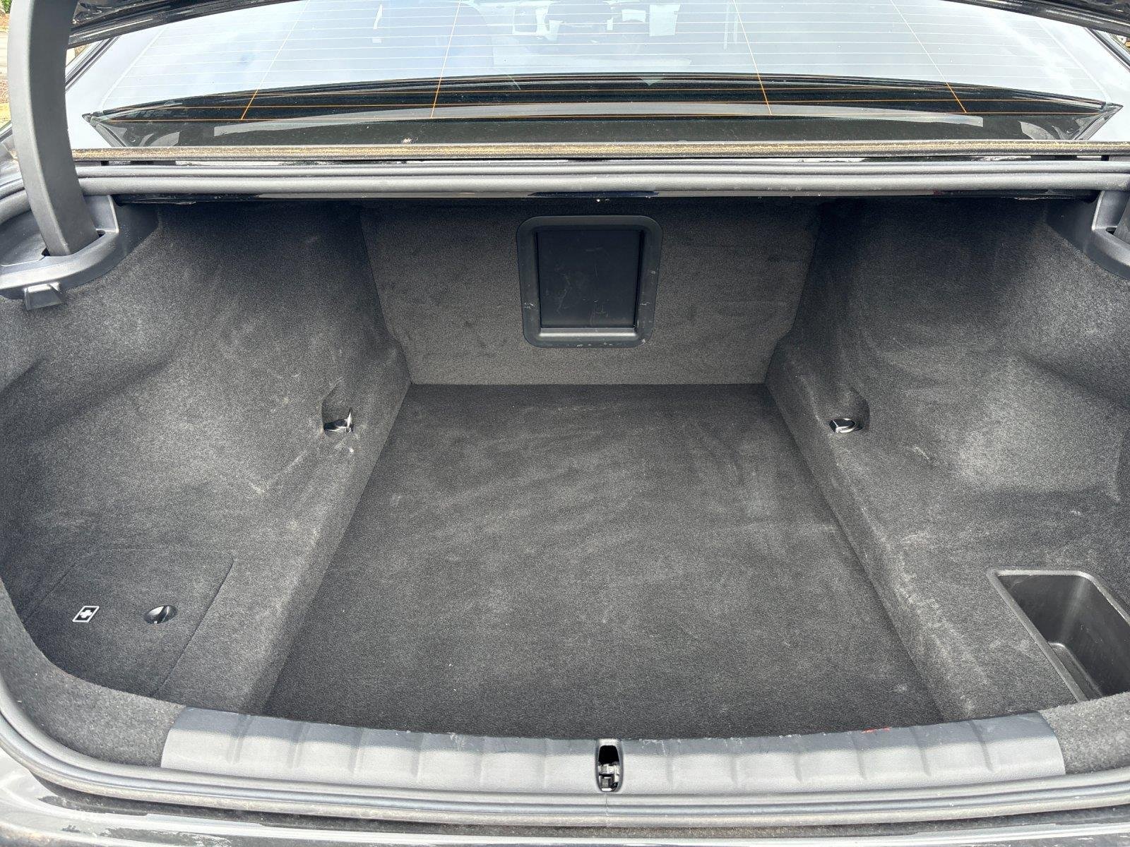 Used 2024 Black Sapphire Metallic BMW 740i image 35