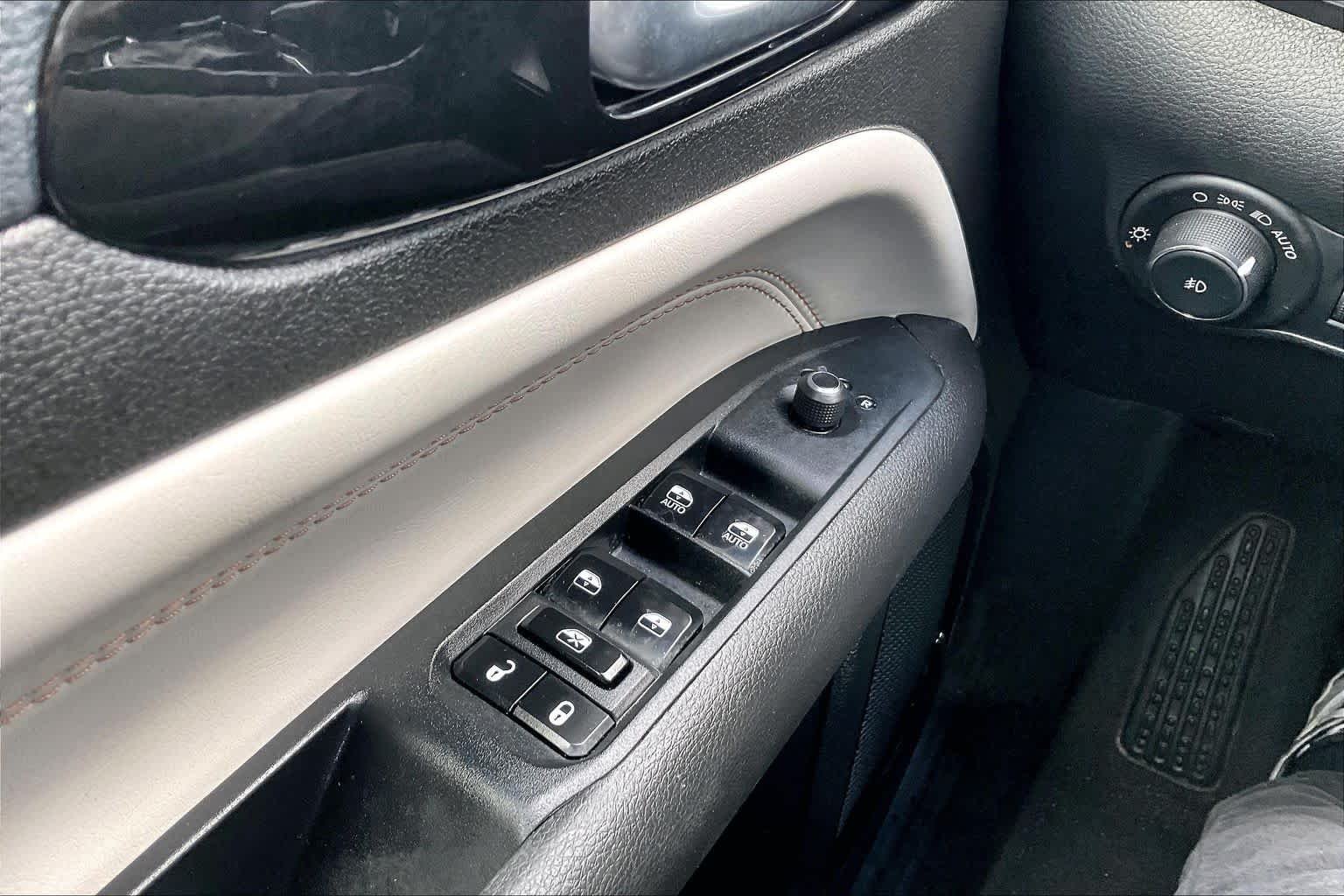 2025 Jeep Compass Limited - Photo 33