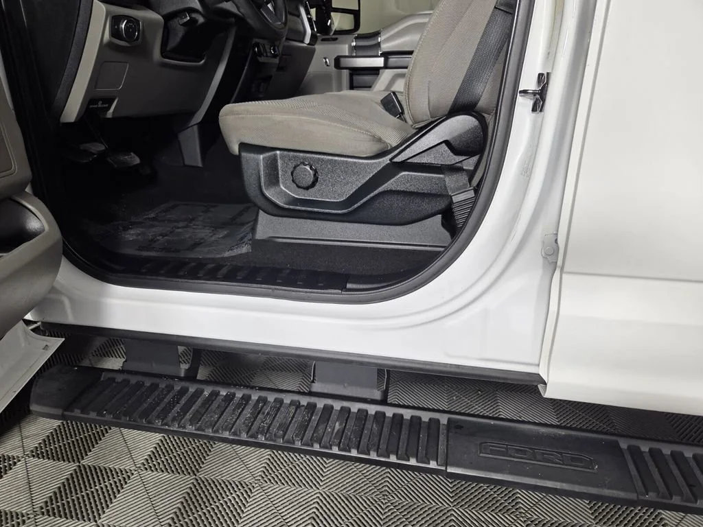 Used 2020 Oxford White Ford XLT image 15