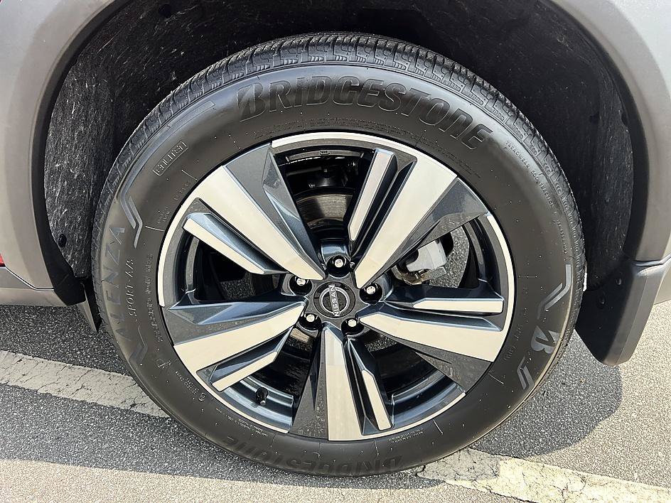Certified Used 2023 Scarlet Ember Tintcoat Nissan SL image 10