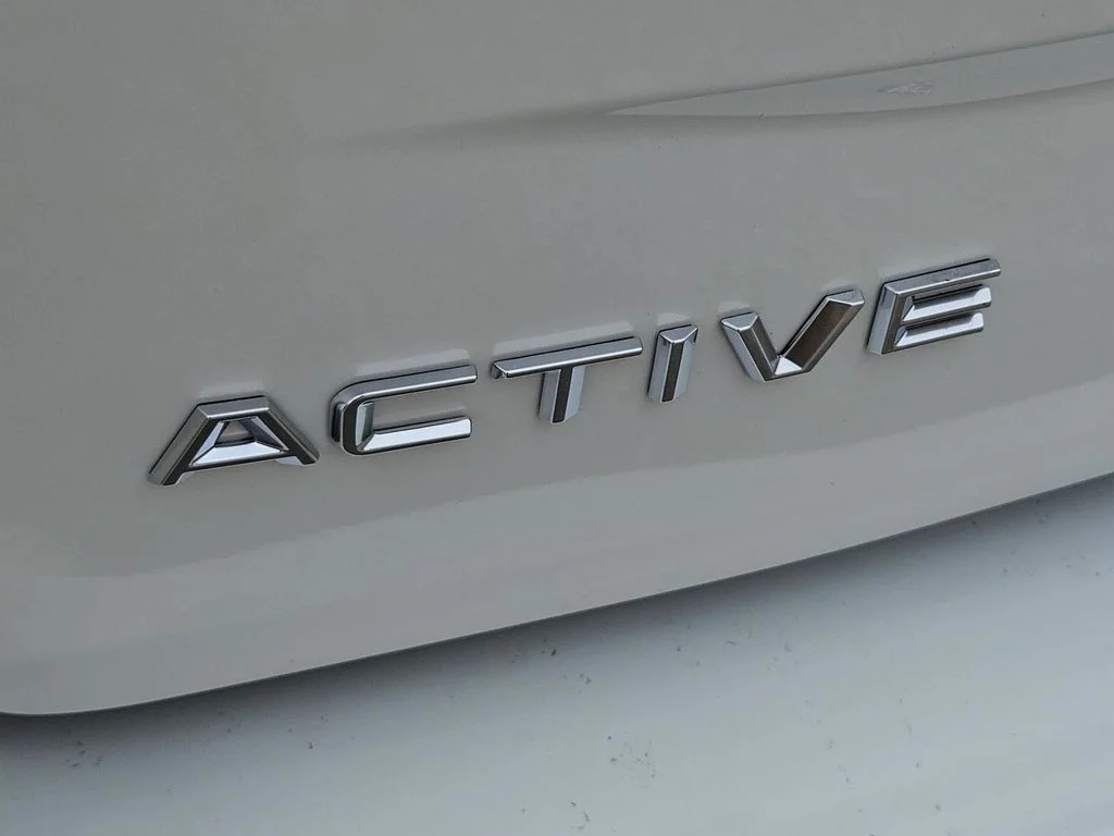 New 2026 Star White Metallic Tri-Coat Ford MAX Active image 10