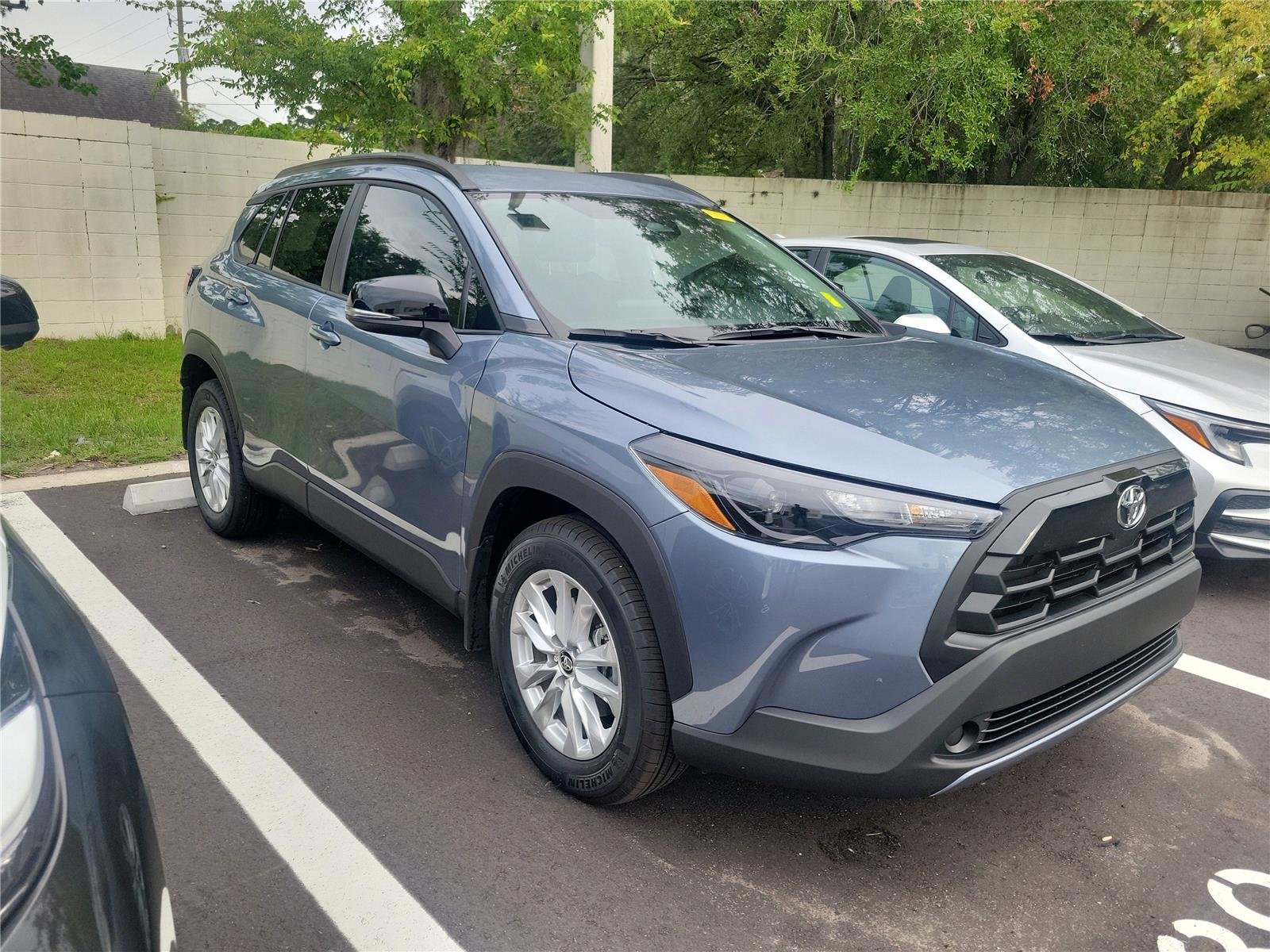 Used 2026 Celestite Toyota LE image 4