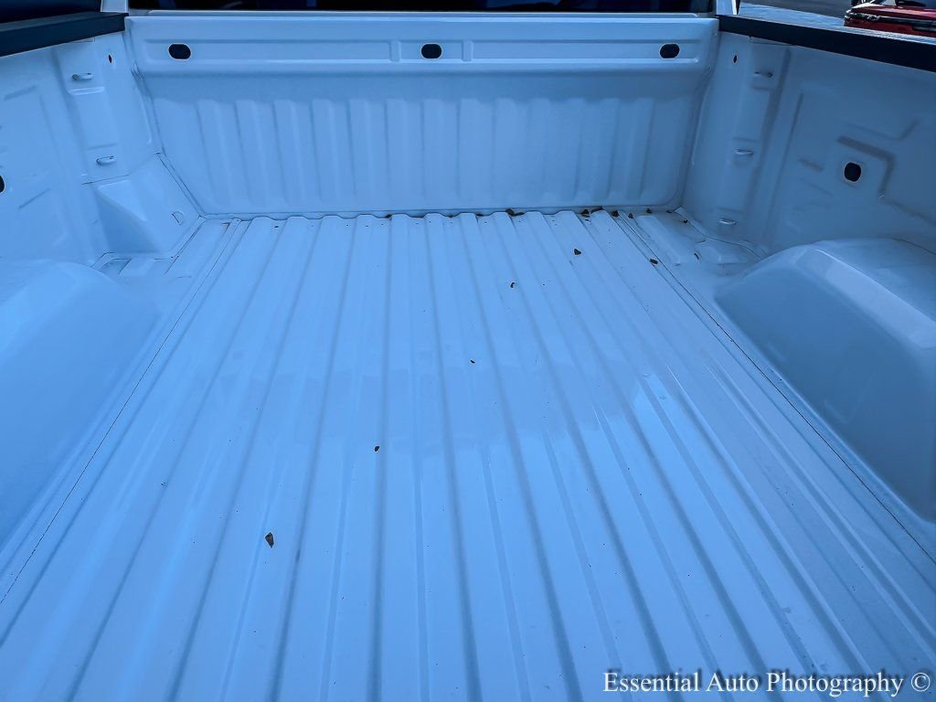 2026 CHEVROLET SILVERADO - Image 17