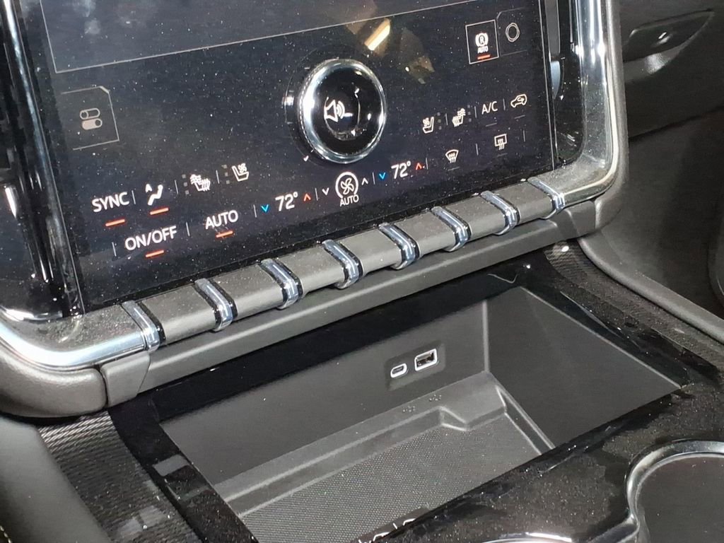 2026 GMC Yukon XL Elevation - Photo 14