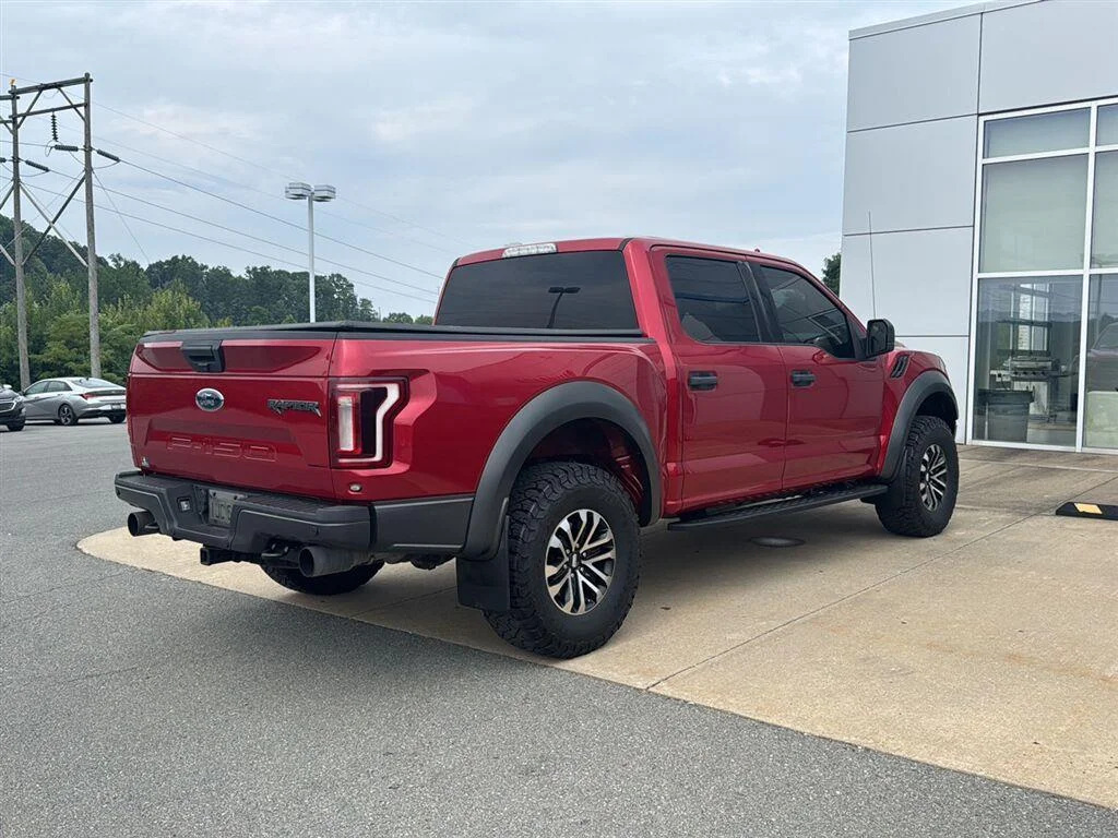 Used 2020 Rapid Red Metallic Tinted Clearcoat Ford Raptor image 4