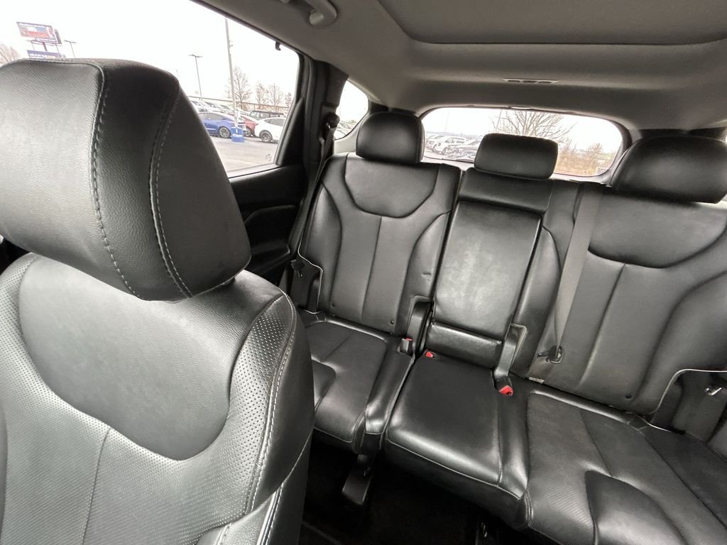 Used 2023 Hampton Gray Hyundai Limited image 14