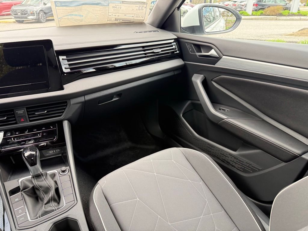 New 2026 White Volkswagen 1.5T Sport image 33