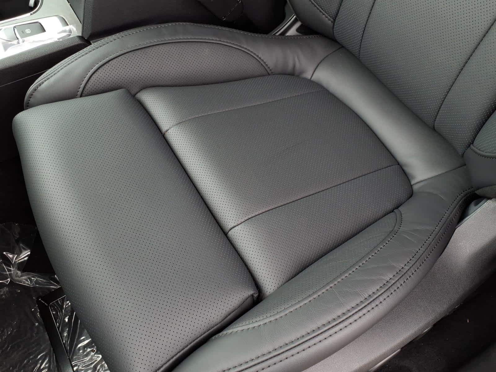 New 2026 AUTUMN GREEN METALLIC Subaru Touring 7-Passenger image 27