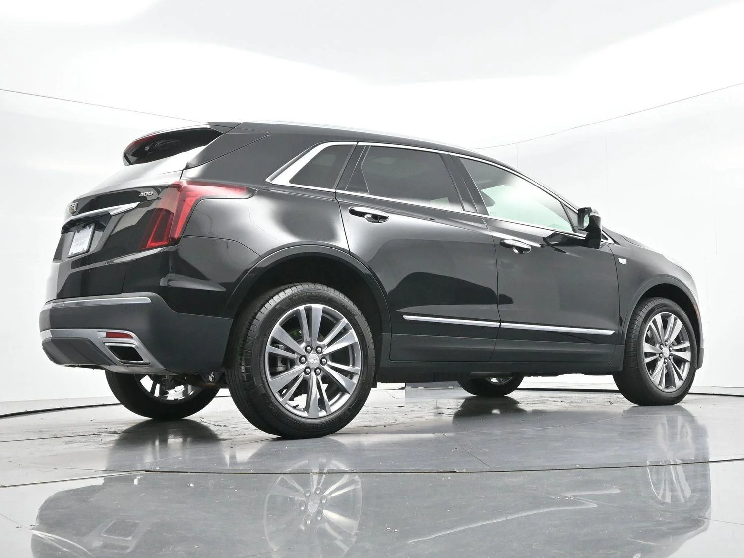 Used 2025 Stellar Black Metallic Cadillac Premium Luxury image 52