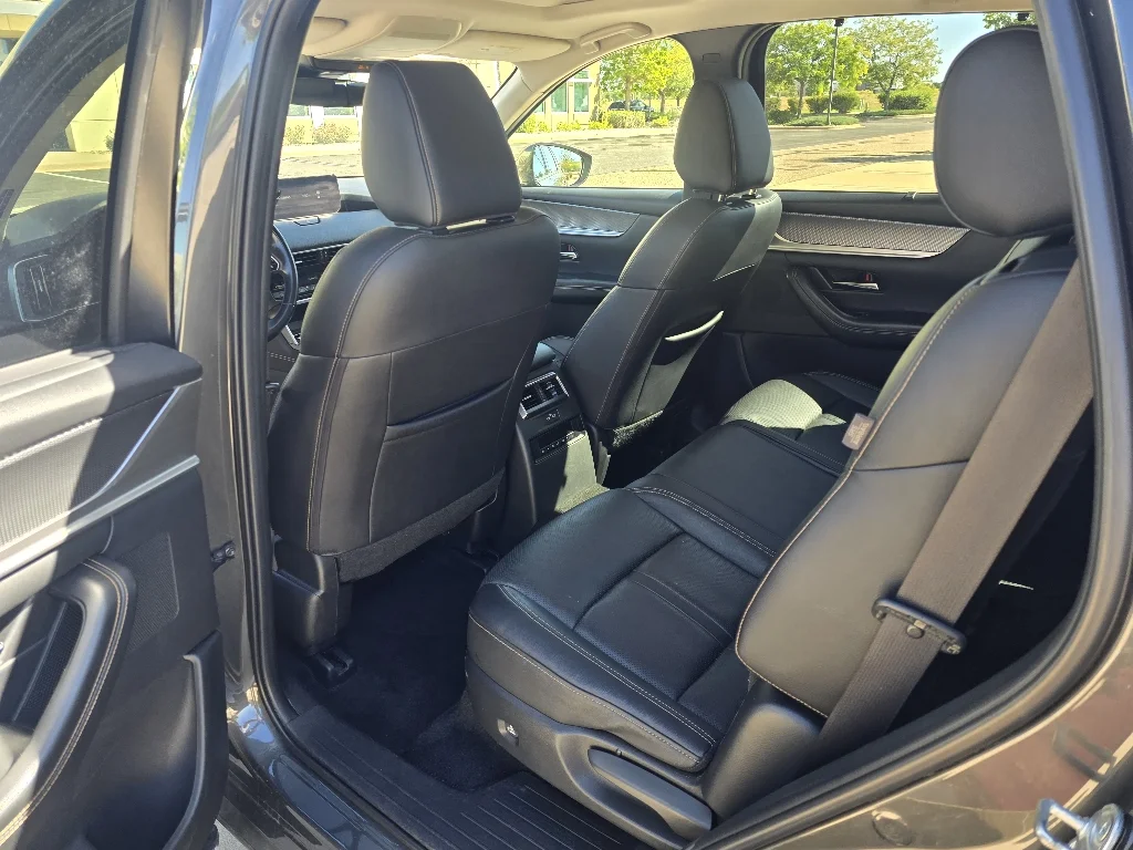 Used 2024 Machine Gray Metallic Mazda 3.3 Turbo Preferred Plus image 15