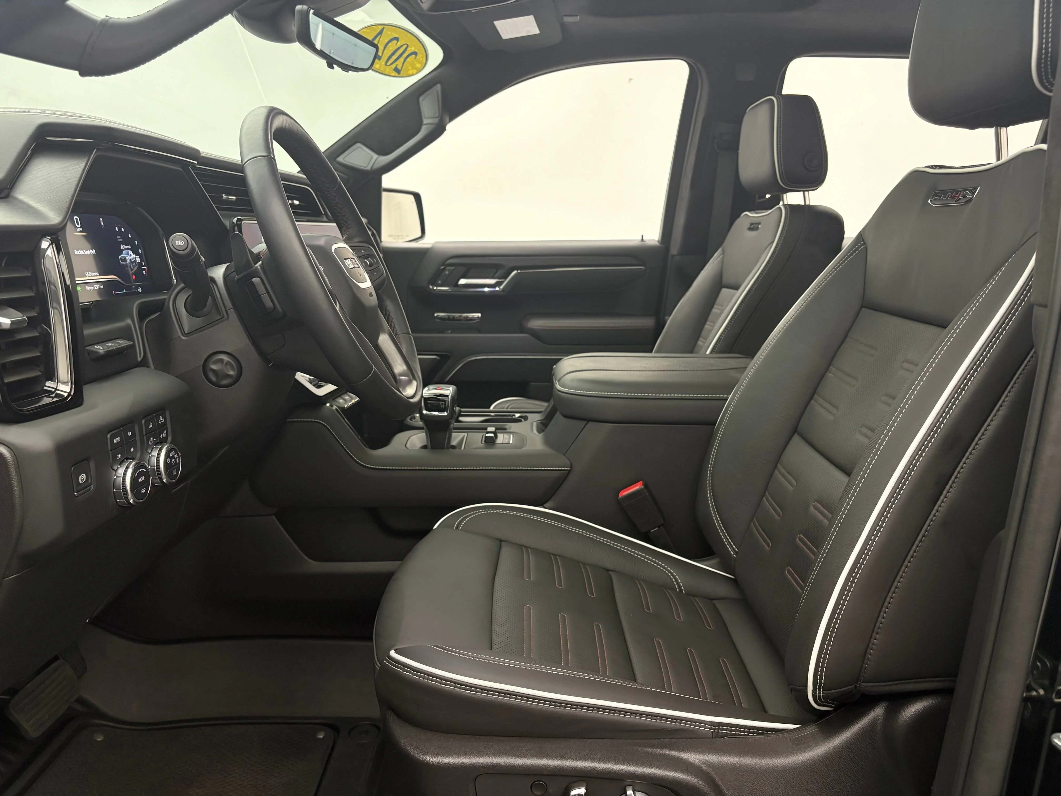 Used 2024 Onyx Black GMC AT4X image 20