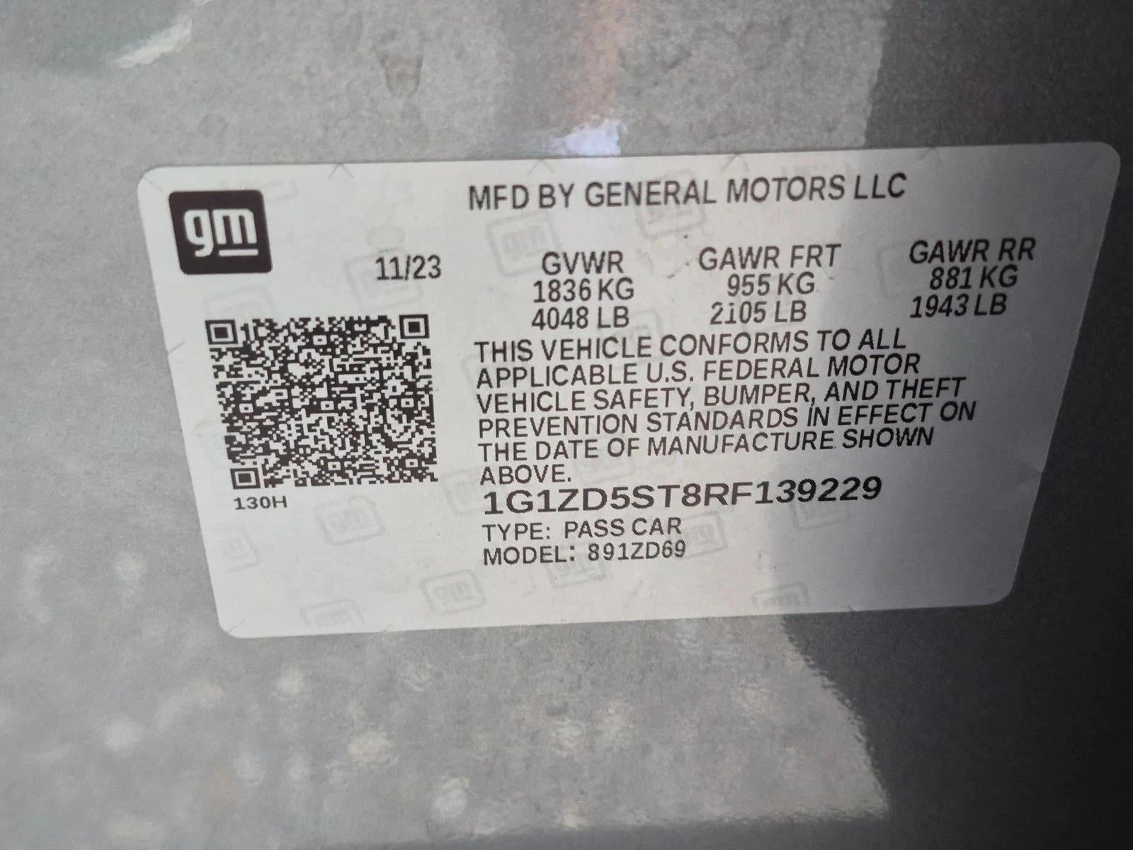 Used 2024 Sterling Gray Metallic Chevrolet LT image 23