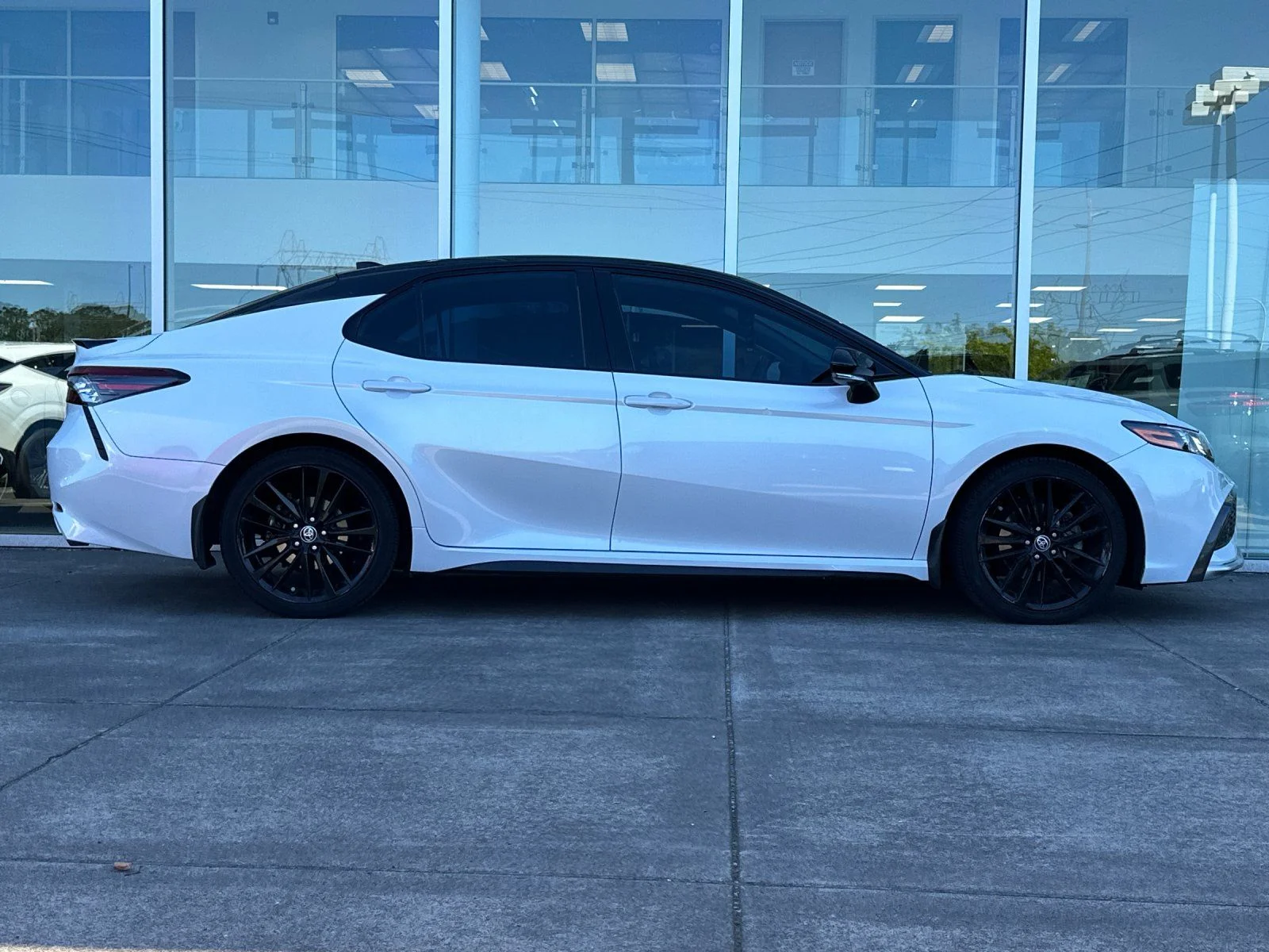 Used 2021 Wind Chill Pearl/Midnight Black Metallic Toyota XSE image 2