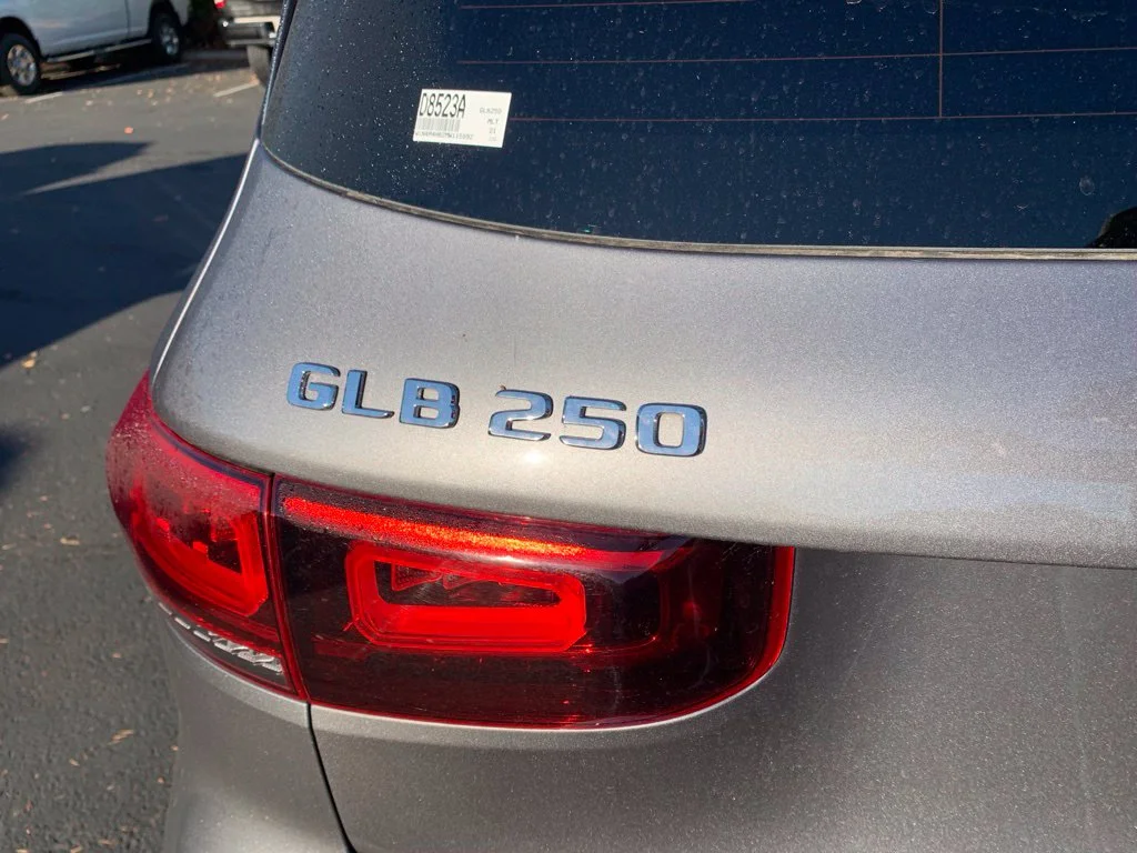 Used 2021 Gray Mercedes-Benz GLB 250 image 7