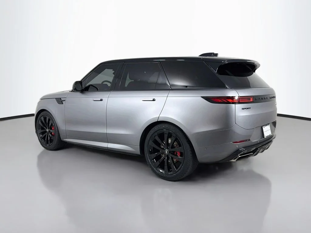 Certified Used 2024 Eiger Grey Metallic Land Rover Dynamic SE image 7