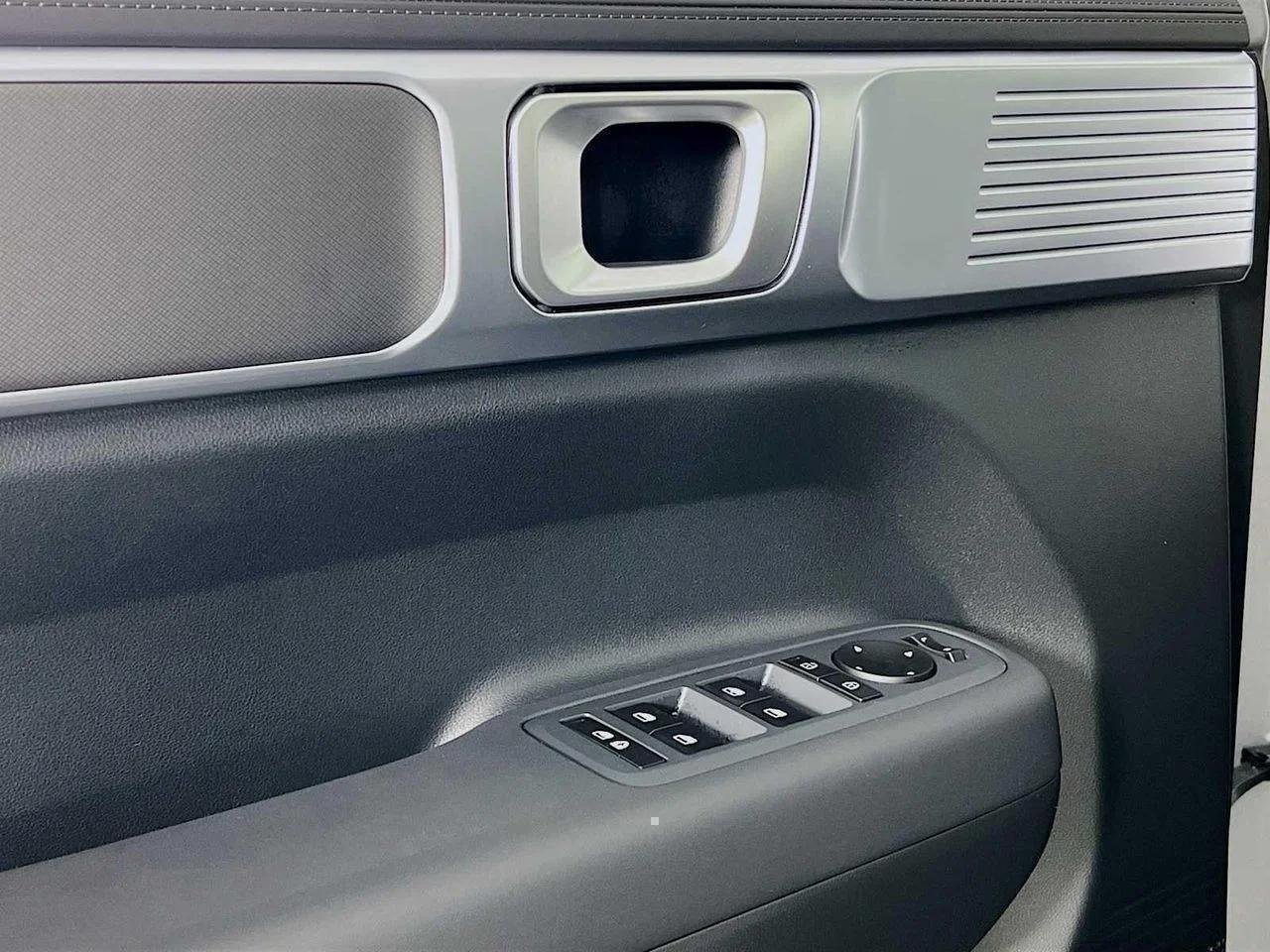 2026 Hyundai Santa Fe Hybrid — photo 17