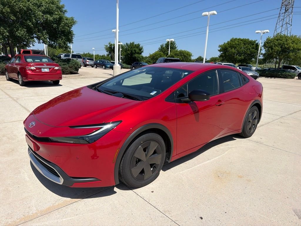 2025 Toyota Prius's photo