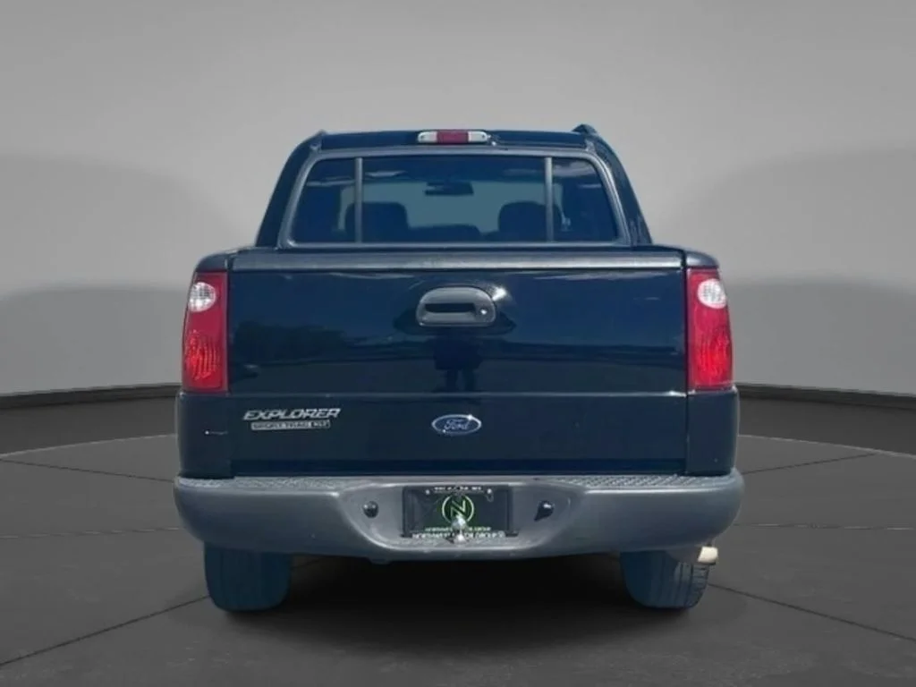 Used 2005 Black Ford Adrenalin image 8