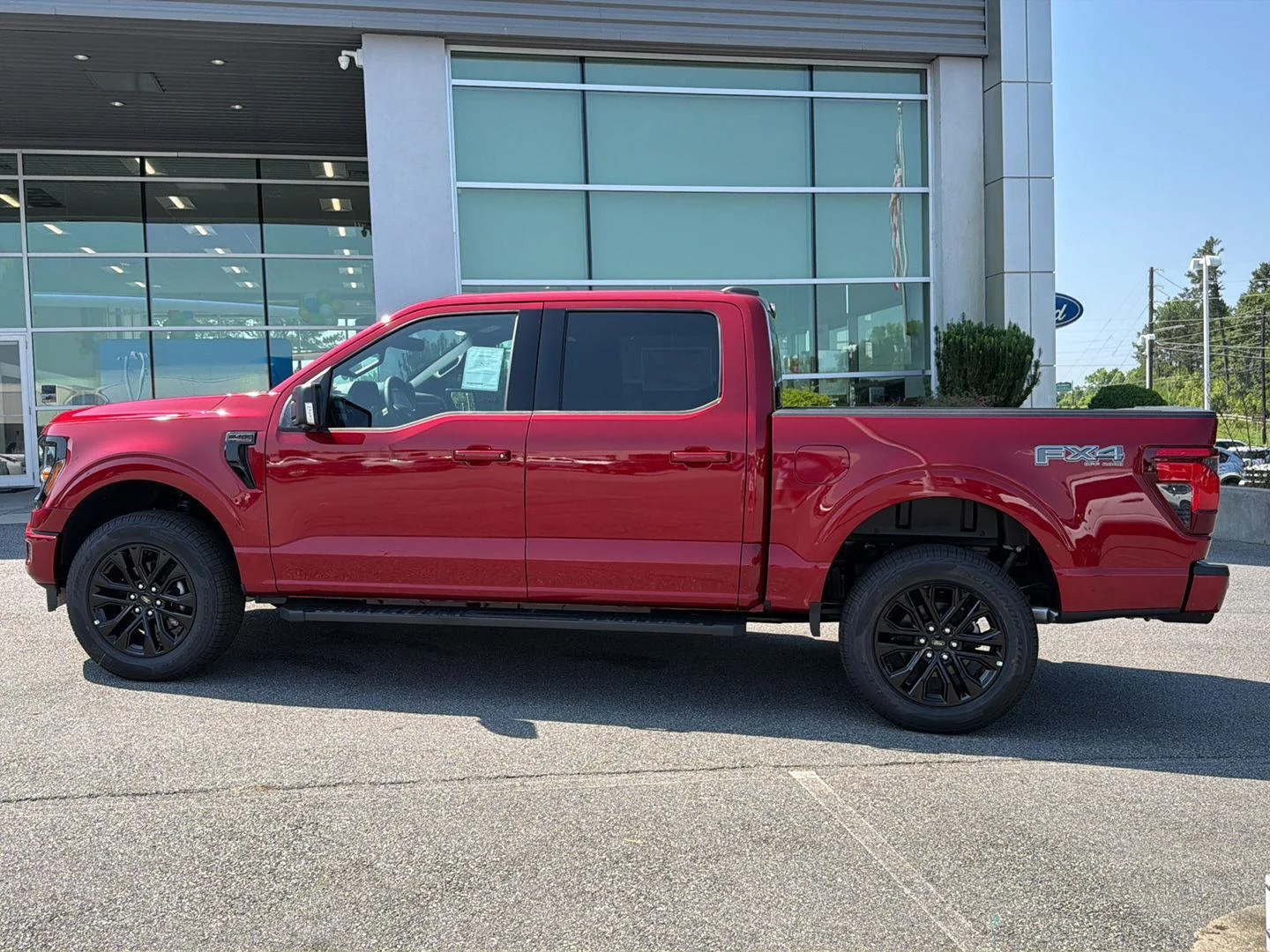 New 2026 Ruby Red Metallic Tinted Clearcoat Ford XLT image 4