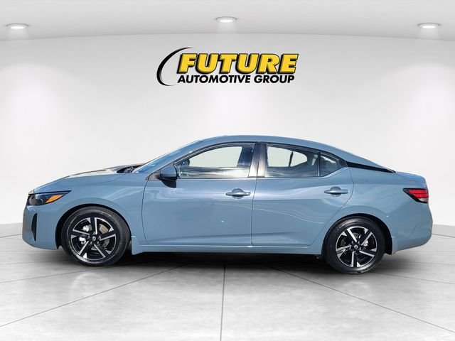 Used 2025 Gray Nissan SV image 6