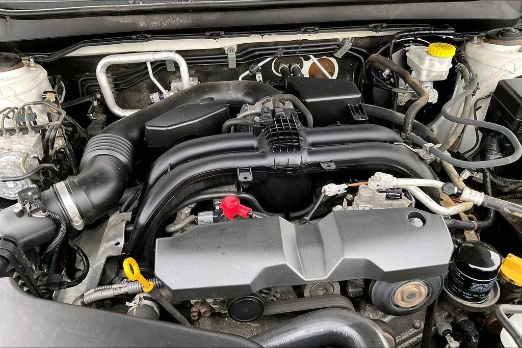 Used 2018 White Subaru 2.5i image 11