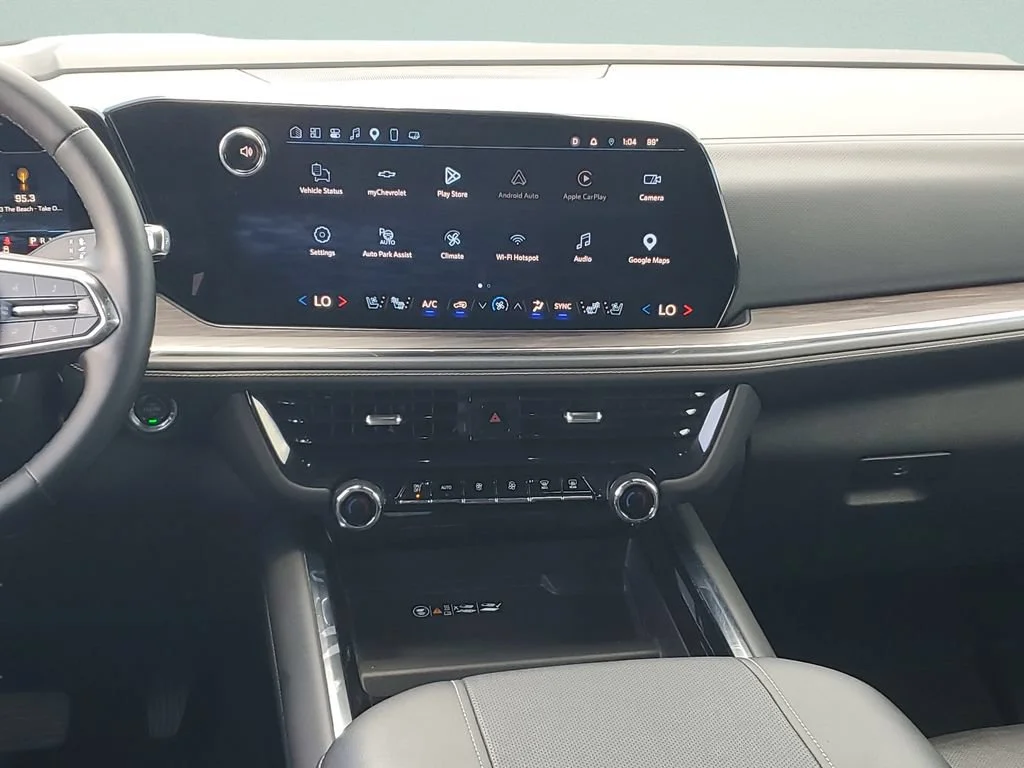 Used 2025 Dark Ash Metallic Chevrolet Premier image 15