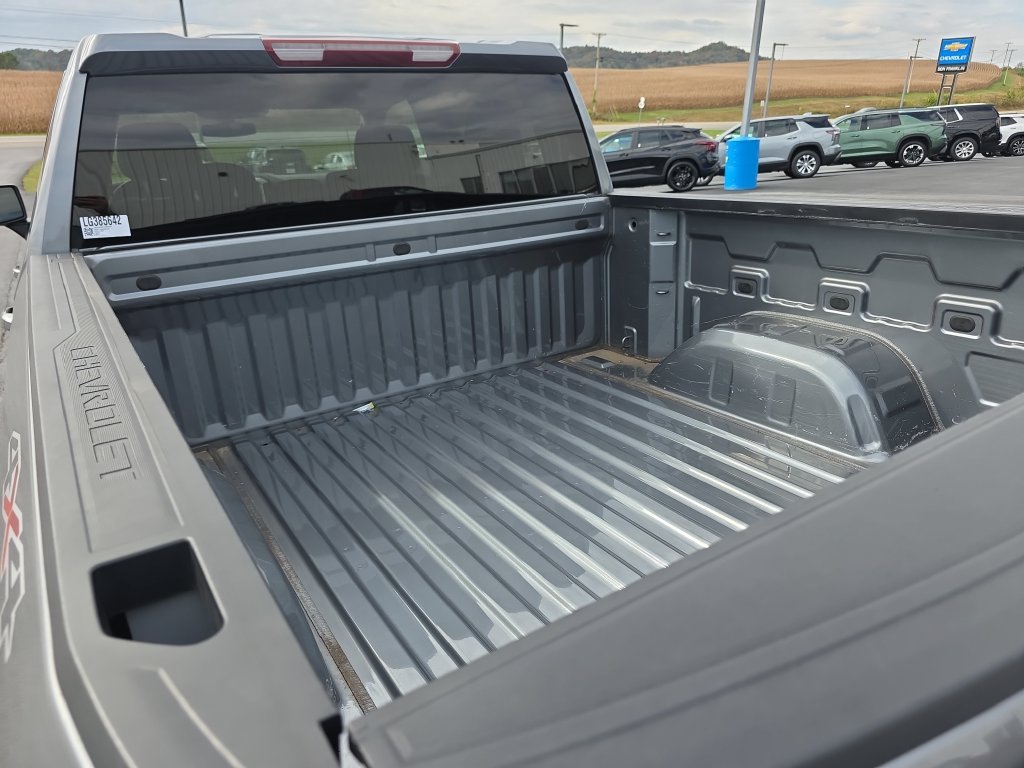 Used 2020 Gray Chevrolet RST image 9