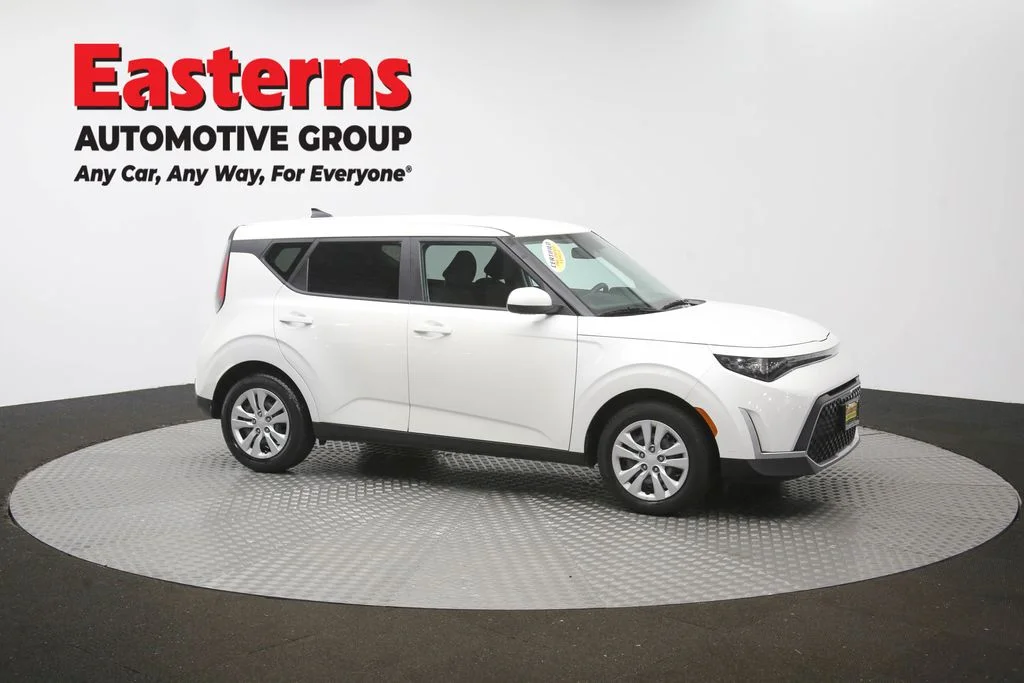 Used 2023 White Kia LX image 46