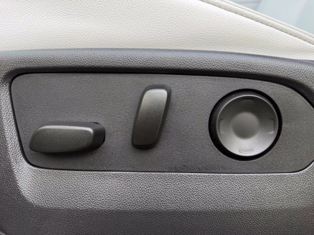 Used 2025 Beige Chevrolet Premier image 16