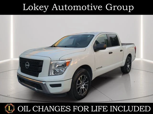 2023 Nissan Titan SV