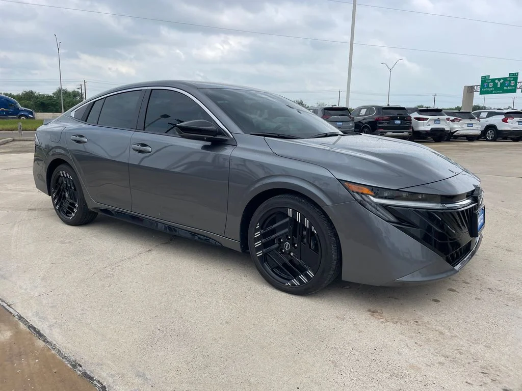 Used 2026 Gray Nissan SR image 7