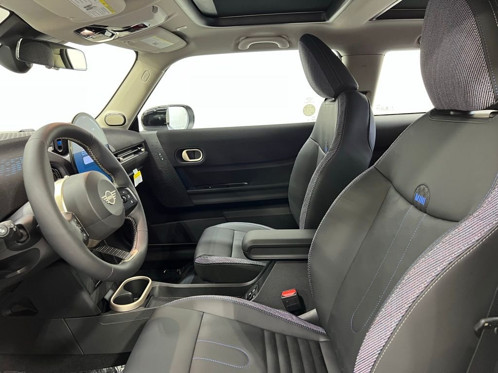 2025 MINI Hardtop 2 Door Base - Photo 12