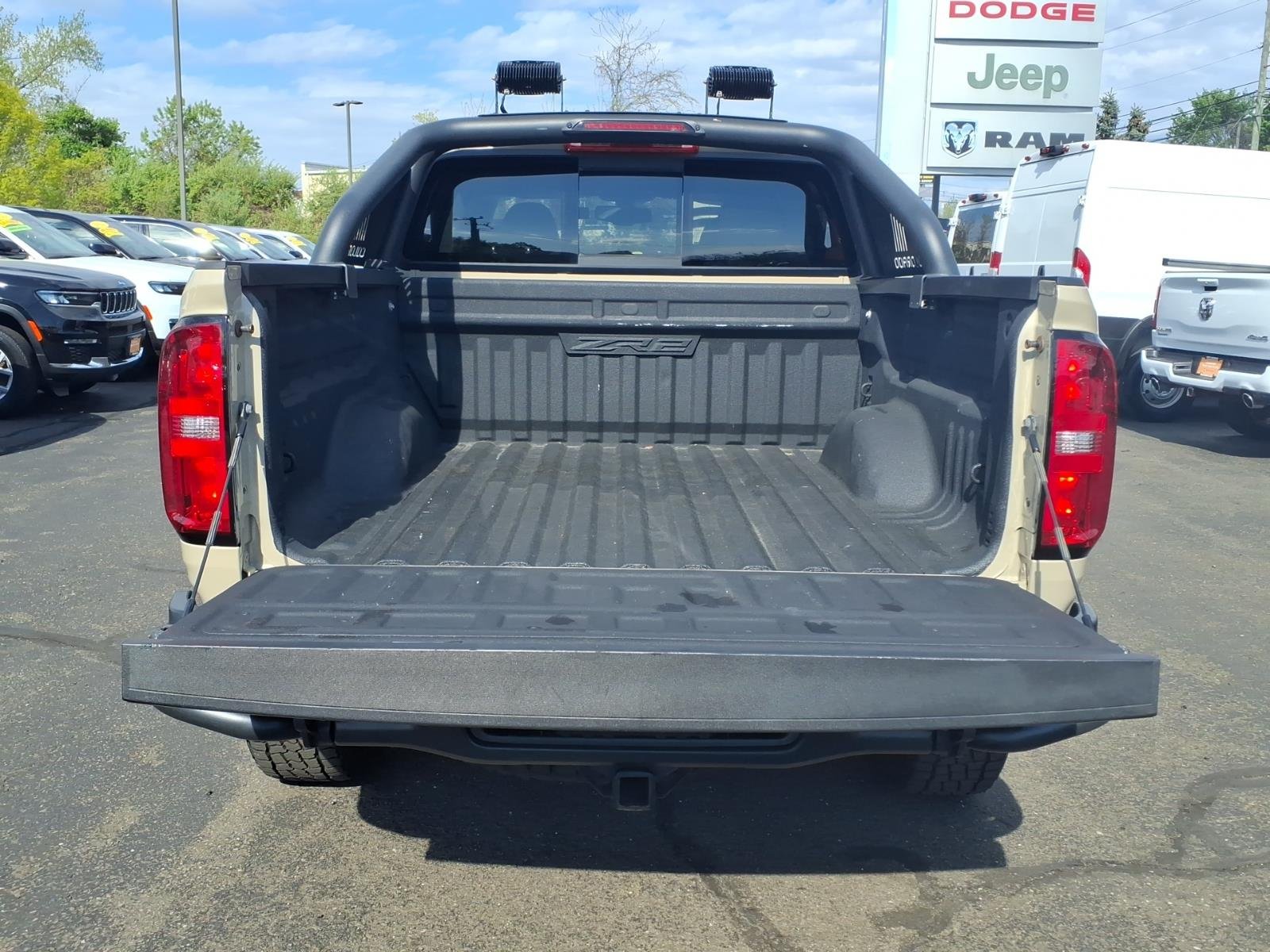 Used 2022 Beige Chevrolet ZR2 image 8