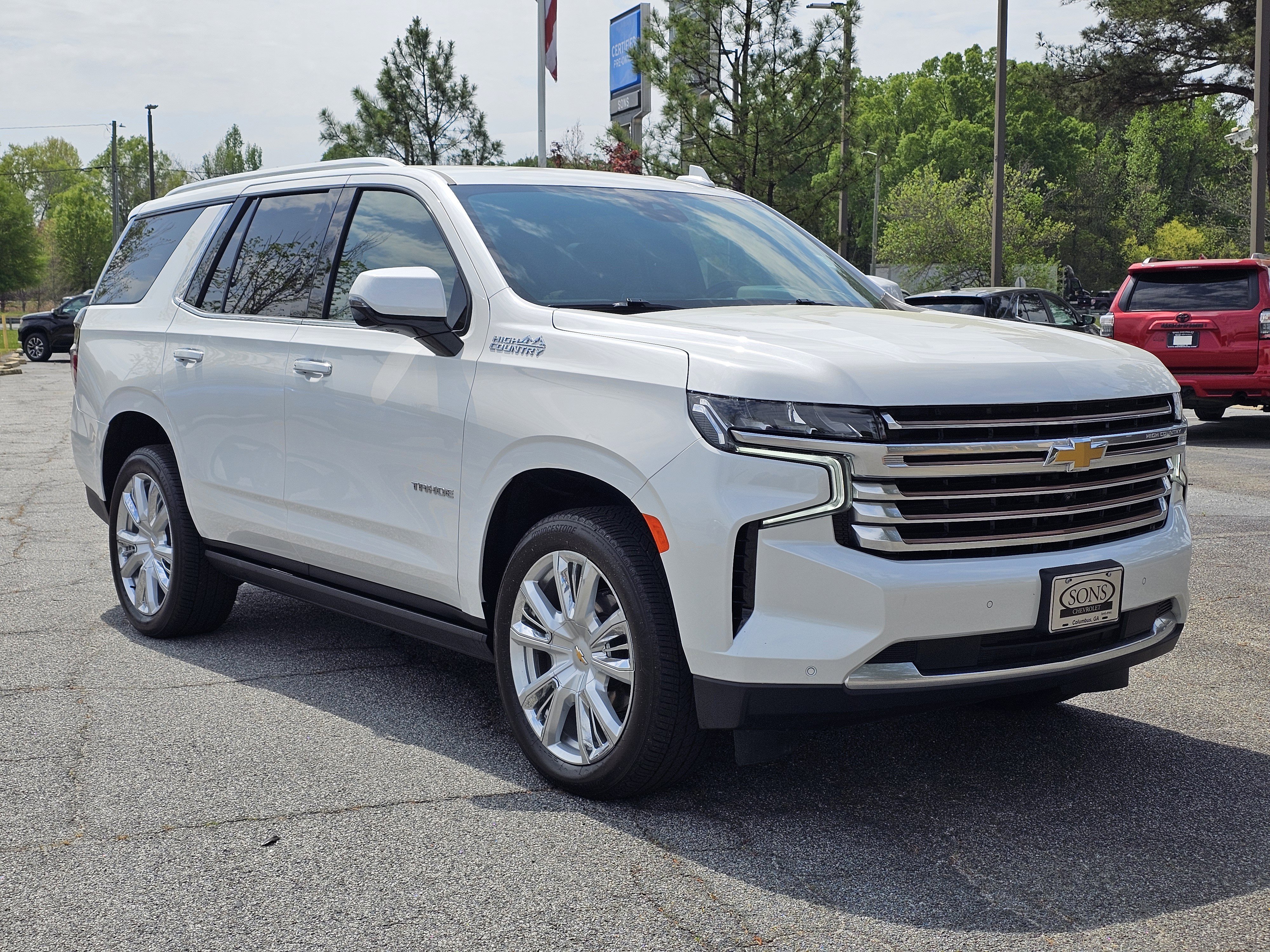 Used 2023 Iridescent Pearl Tricoat Chevrolet High Country image 7