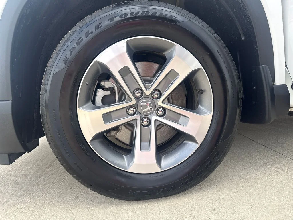 2025 Honda Pilot EX-L - Photo 28