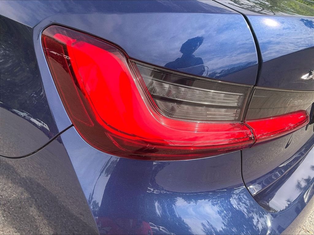 Used 2019 Blue BMW 330i xDrive image 33