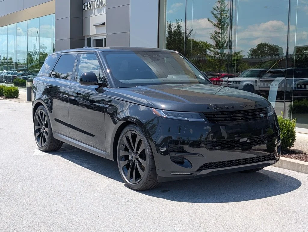 New 2026 Santorini Black Land Rover SE image 9