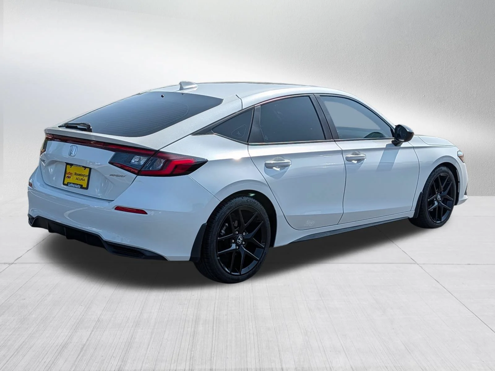 Used 2022 Platinum White Pearl Honda Sport image 7