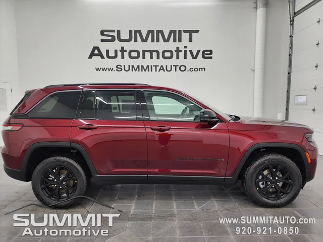 2026 Jeep Grand Cherokee Altitude