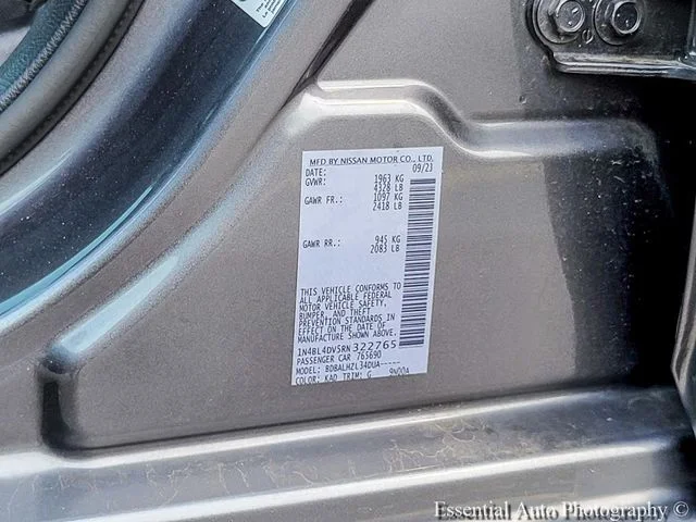 Used 2024 Gray Nissan 2.5 SV image 31