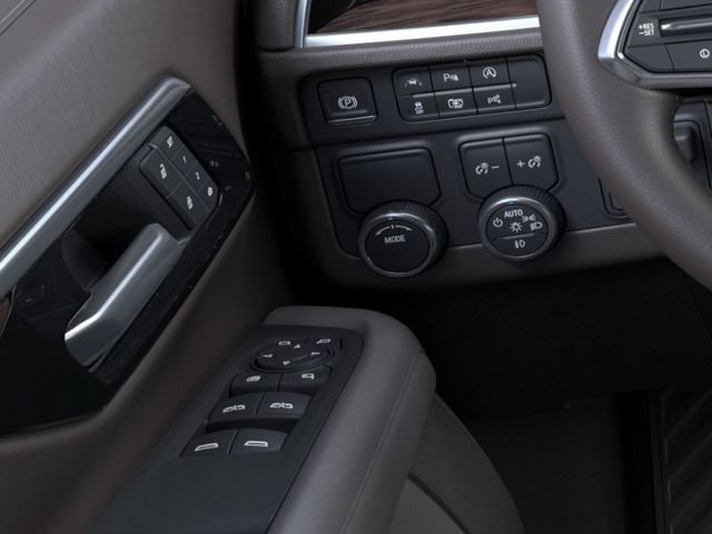 2026 Chevrolet Suburban LT - Photo 22