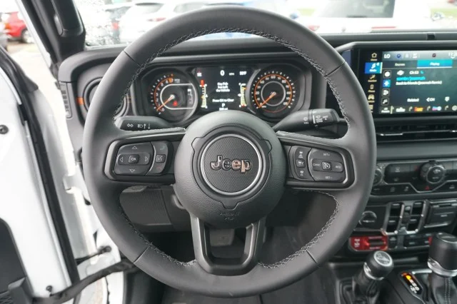 Used 2025 WHITE Jeep Mojave image 22