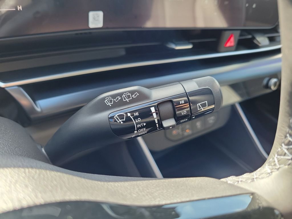 New 2026 White Kia LXS image 28