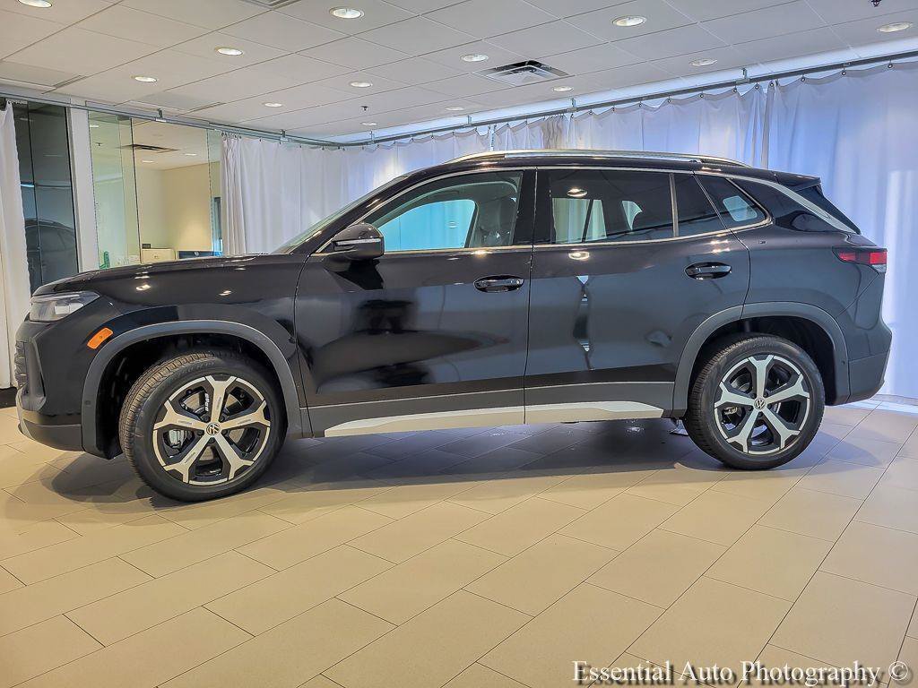 New 2026 Deep Black Pearl Volkswagen 2.0T SE image 3