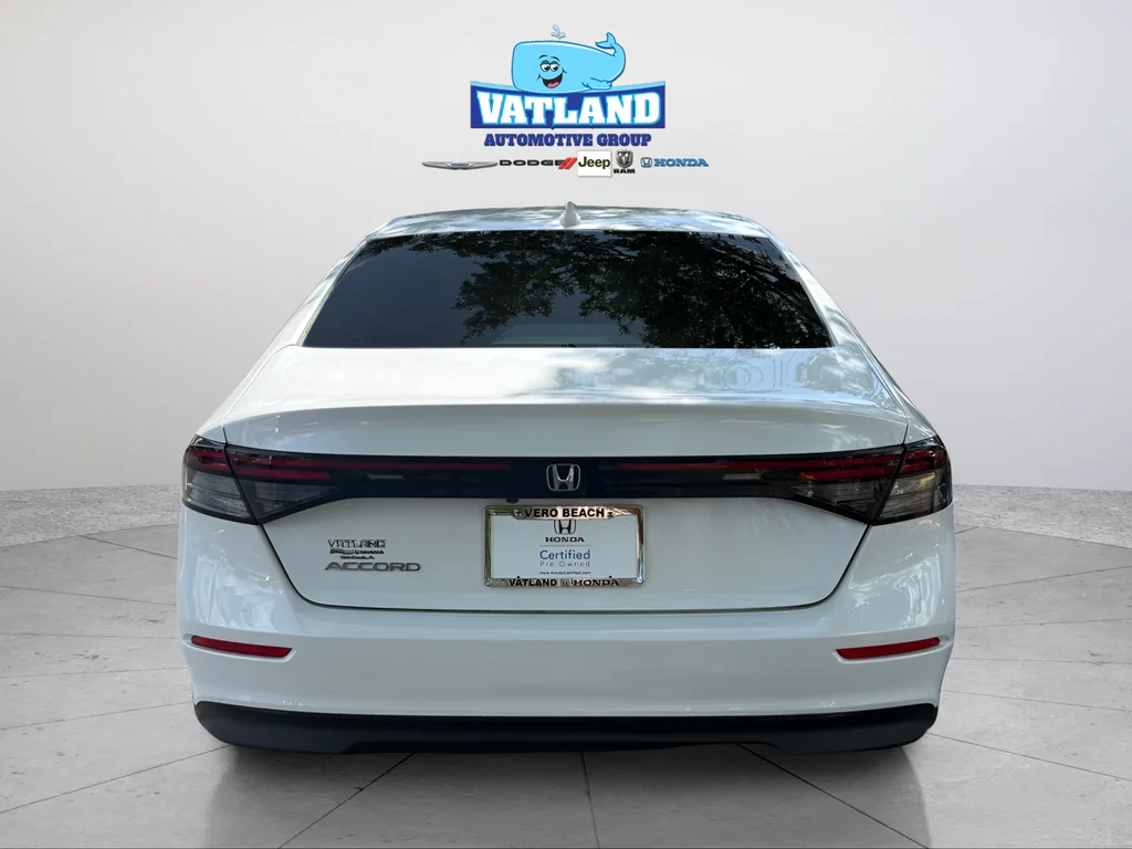 2023 Honda Accord EX - Photo 4
