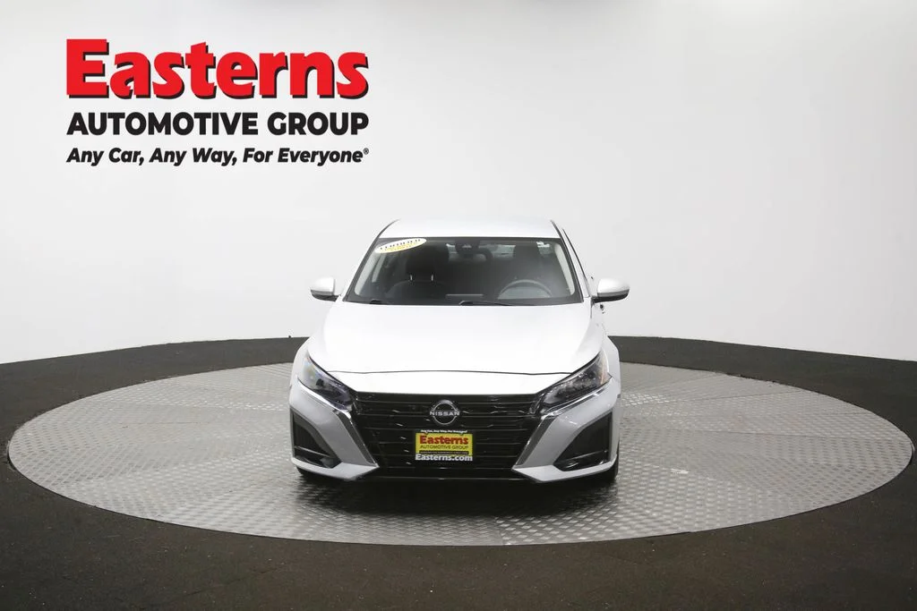 Used 2023 Silver Nissan 2.5 S image 51