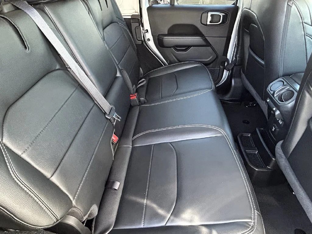 Used 2023 Silver Jeep Sahara 4xe image 11