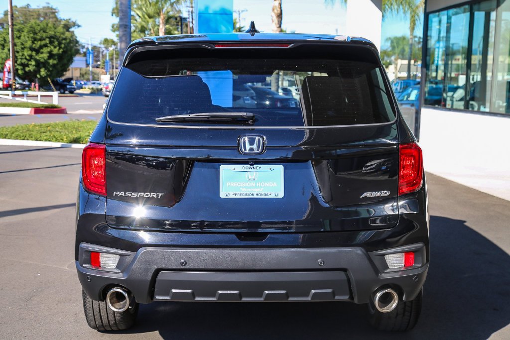 Certified Used 2024 Crystal Black Pearl Honda AWD EX-L image 34