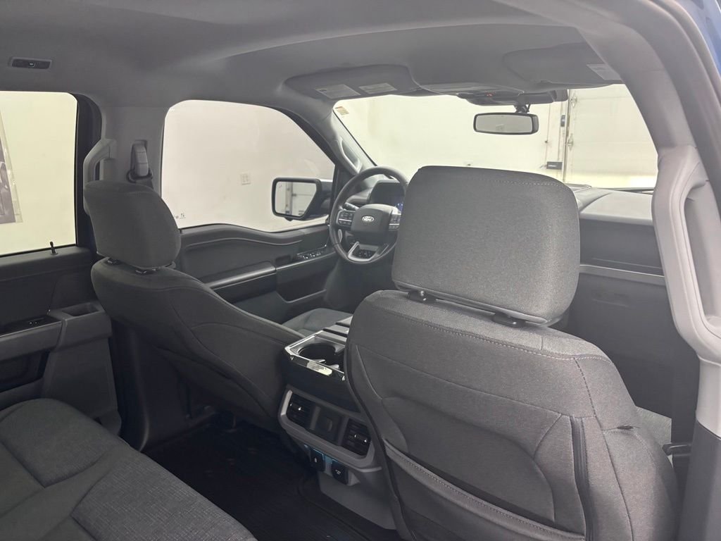 Used 2024 Blue Ford XLT image 43