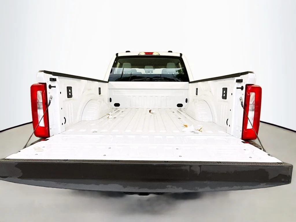 New 2026 Oxford White Ford F-250® XL image 23